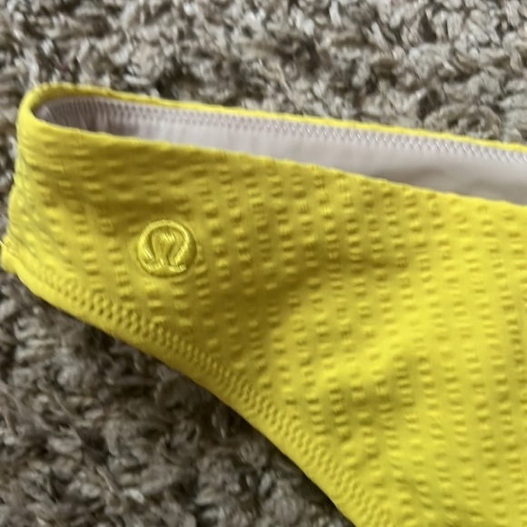 Lululemon Drifting Tides Skimpy Bottom Size XL - Picture 9 of 13